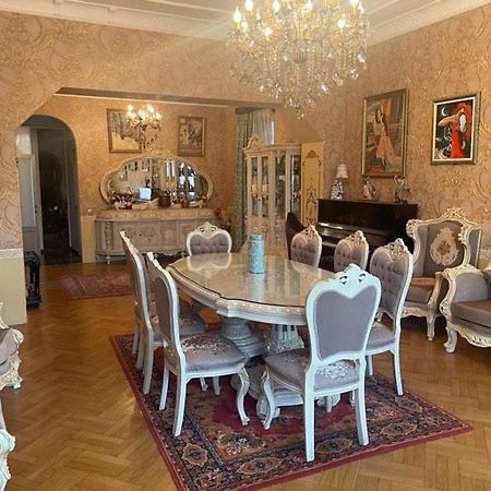 Hostel Castle Kutaisi Eksteriør bilde