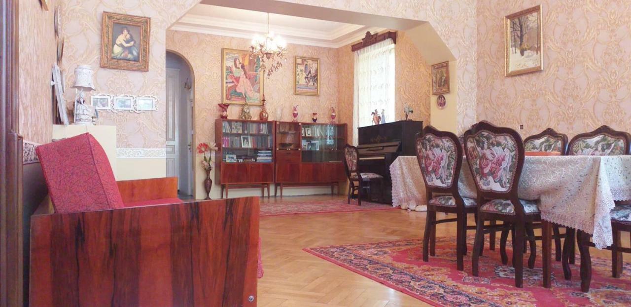 Hostel Castle Kutaisi Eksteriør bilde